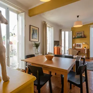 Apartment Bright With Two Bedrooms - Bp31, Lissabon