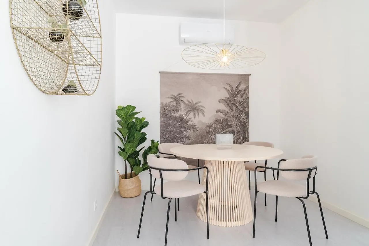 Casa Boma Lisboa - Modern And Stylish Apartment With Private Terrace - Lapa IV Portugal